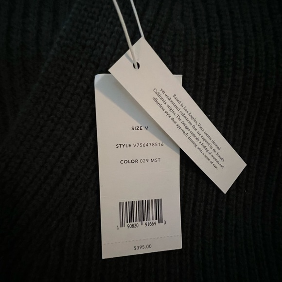 VINCE V-NECK WOOL & CASHMERE SWEATER - SIZE MEDIUM - NWT - Picture 5 of 13